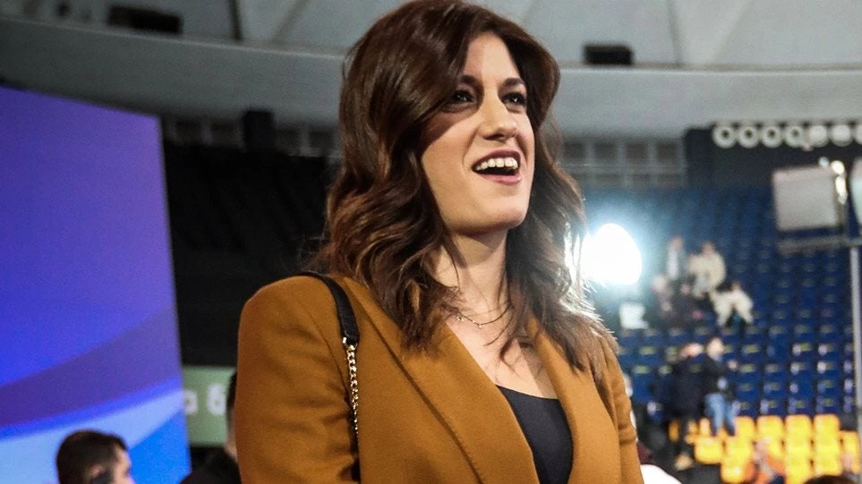 Δεν την θέλει κανείς στη Θεσσαλονίκη! «Πολύφερνη νύφη» η Νοτοπούλου – «Να παραιτηθεί από το αξίωμά της»